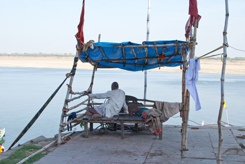 Sitting By The Ganges At Varanasi - Ecard